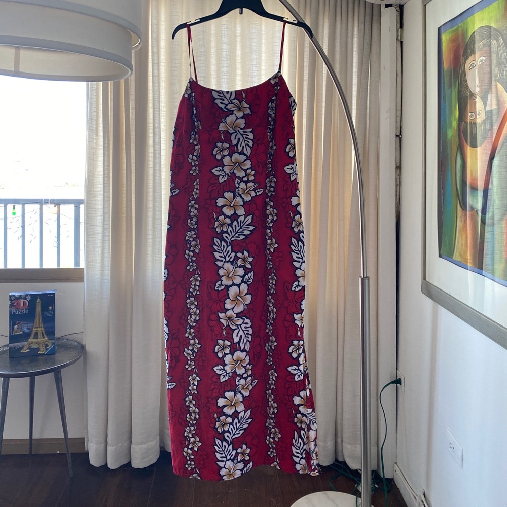VINTAGE “Royal Creations” Made in Hawaii 100% Cotton Red Hibiscus Maxi Dress